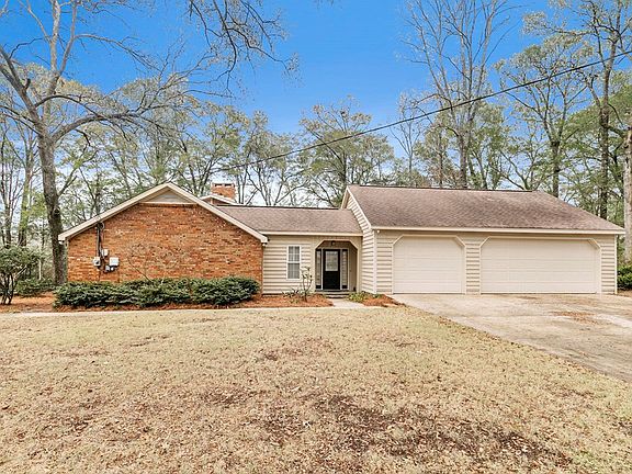 3rd image of 2000 Deerpath Rd