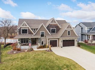 5900 Club Valley Rd, Shorewood, MN 55331