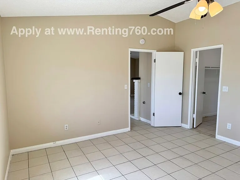 6772 Maude Adams Ave — Photo 9