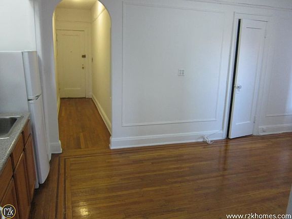 2nd image of 4539 42nd St APT 4D