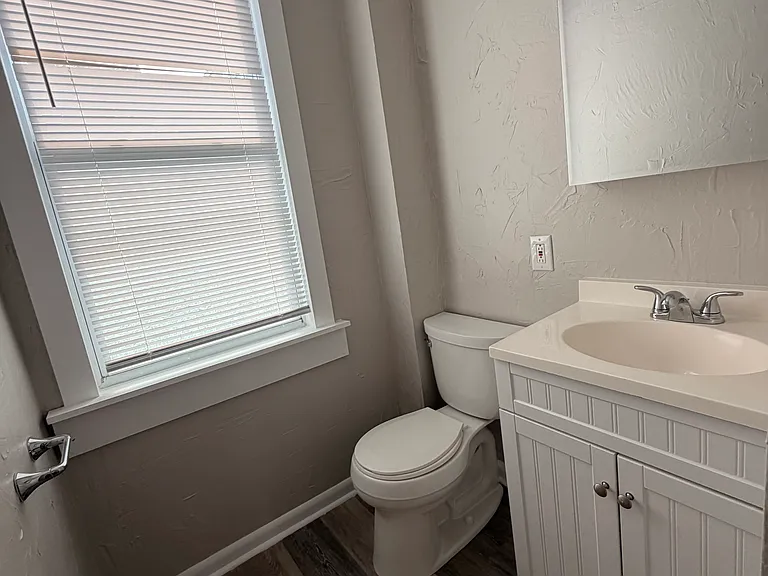 719 Moravian Way — Photo 3
