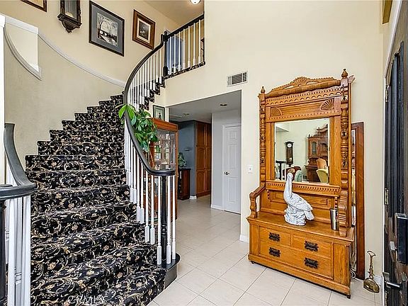 3rd image of 13455 Pyramid Dr