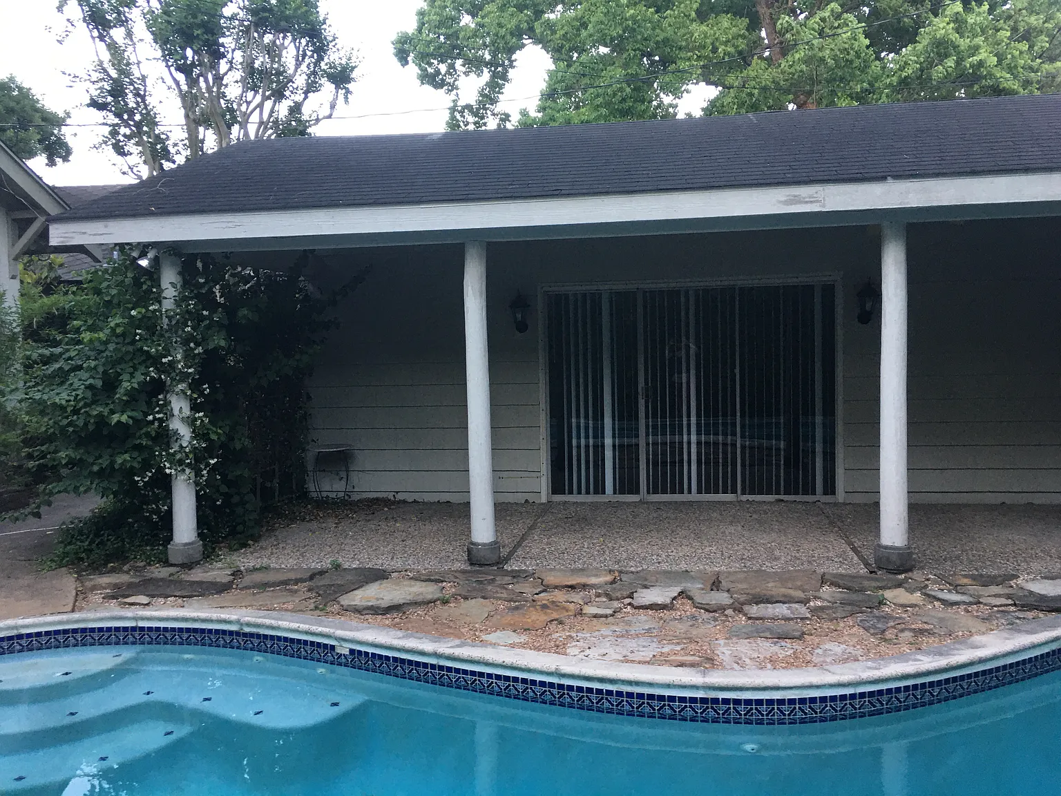 1 bed, 750 sqft, $1,300 — Photo 2