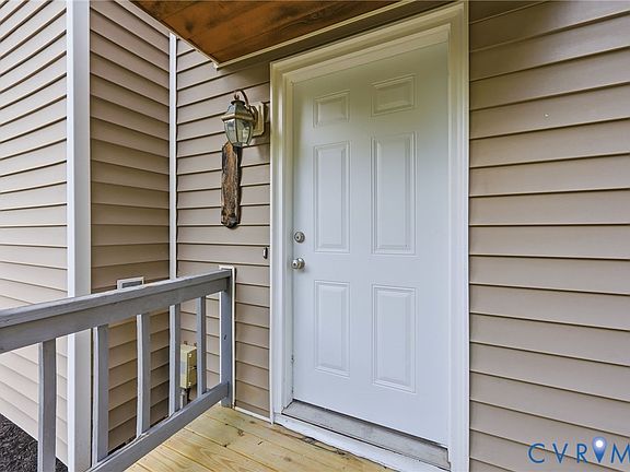 4th image of 4900 Genlou Cir