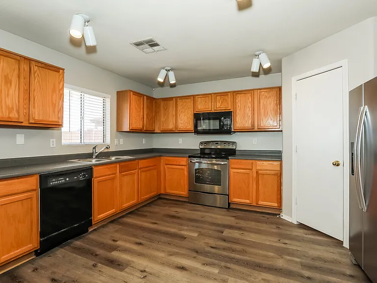 2324 E San Manuel Rd — Photo 7