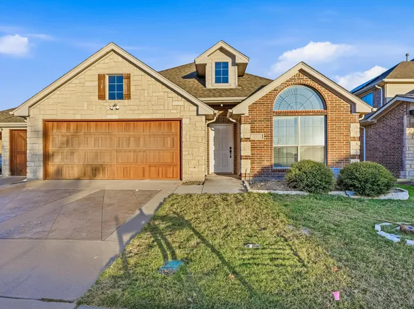 2216 Paige Ct, Carrollton, TX 75006
