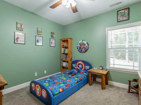 3600 Willow Lake Cir, Chattanooga, TN 37419