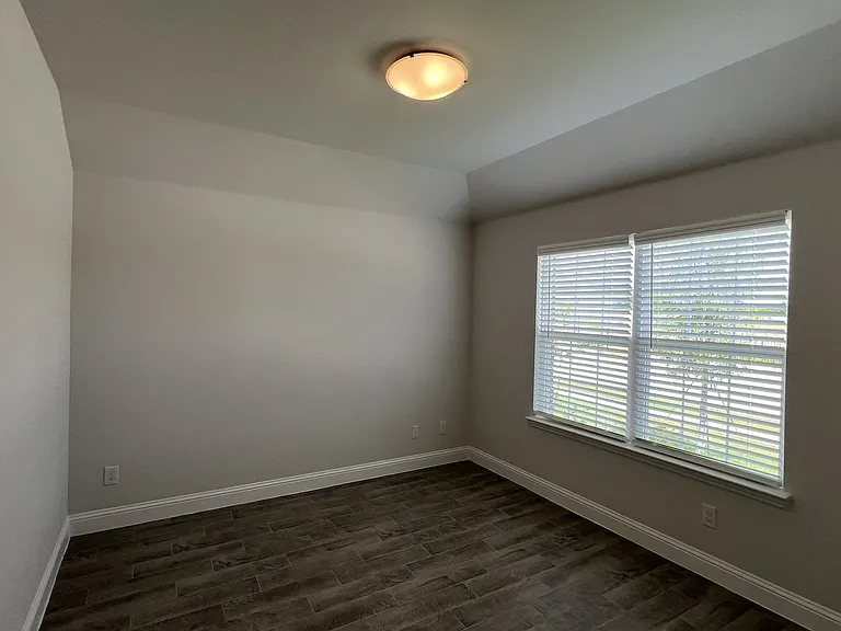 708 Palazzo Pl — Photo 2