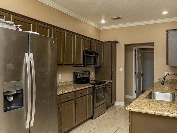 5th image of 11365 Fairfield St