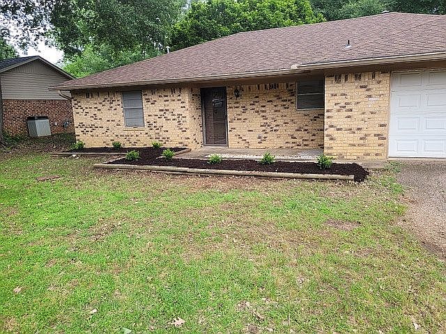 1st image of 2708 Cedarcrest Dr