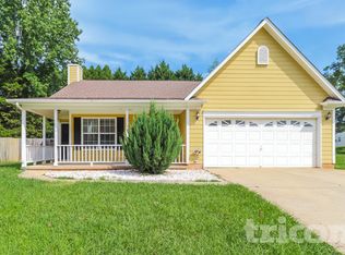 5000 Poplar Glen Dr, Matthews, NC 28104