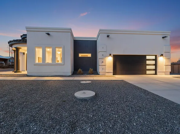 1401 Villa Pl SE, Rio Rancho, NM 87124