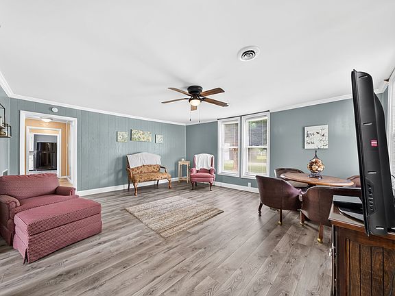 4th image of 491 Piccadilly Ave