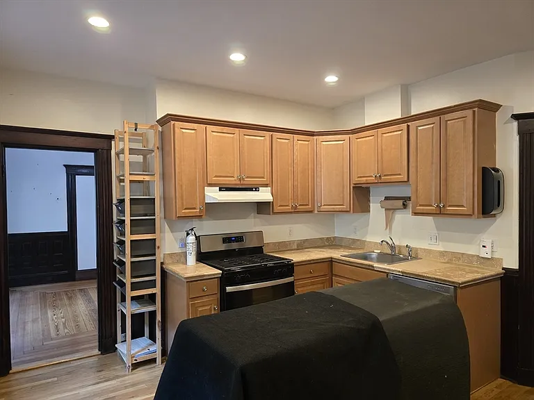 33 Tower St #1 — Photo 11