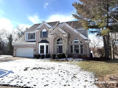 3890 Clear View St NE, Grand Rapids, MI, 49546