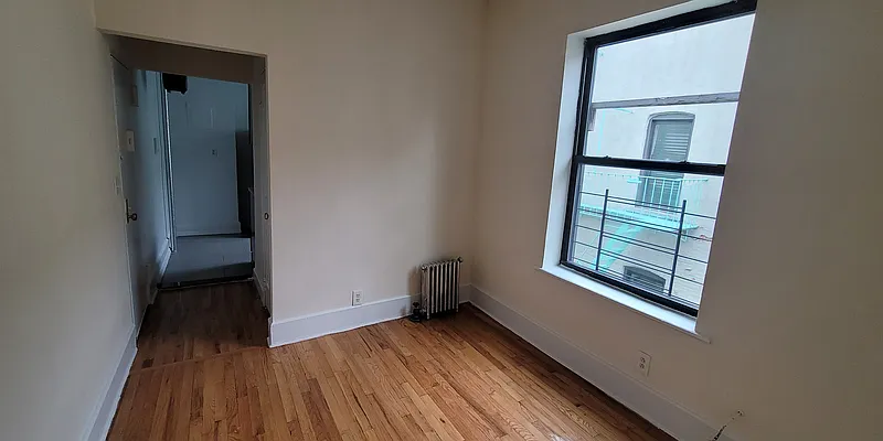 Rented by Premier One Realty LLC | media 6