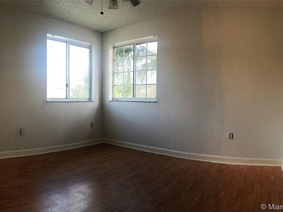 4th image of 11620 NW 51st Ter #11620