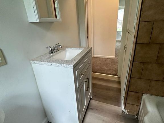 5th image of 1257 Greenwood Ave