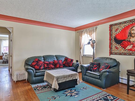 5th image of 6405 Aspen Way