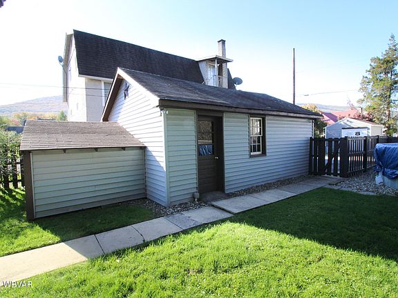 5th image of 342 Curtin St S