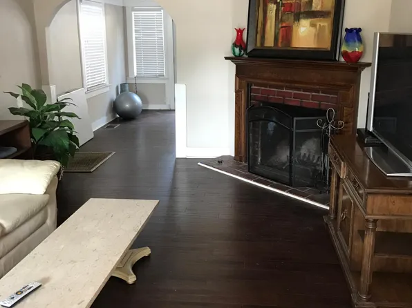 826 N Dos Robles Pl, Alhambra, CA 91801