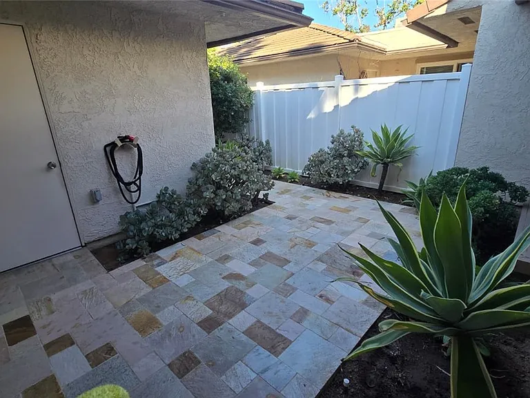 5065 Balsawood — Photo 3