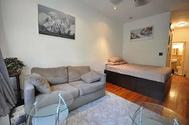 Rented by Keller Williams NYC | media 7