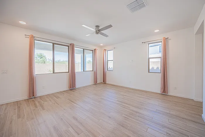7412 W Gardenia Ave — Photo 7