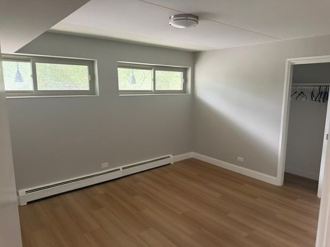 5th image of 1040 Busse Hwy #201