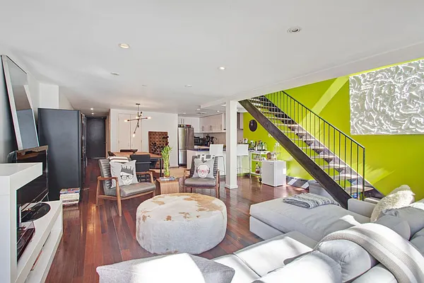 Rented by Compass | media 2