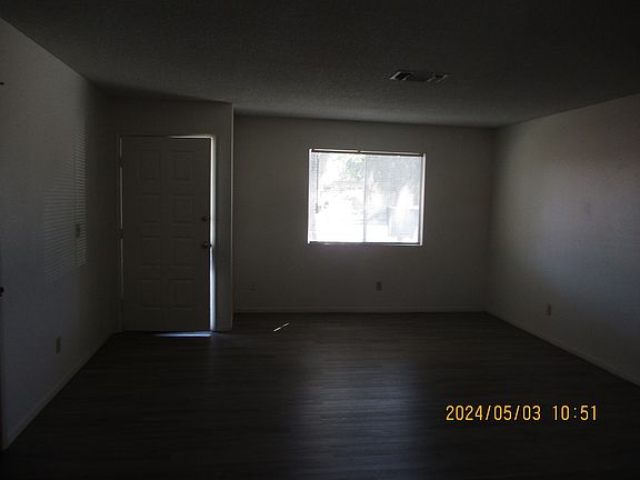 4th image of 61 N 19th Ave APT A