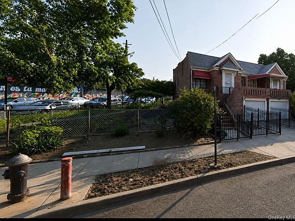 3rd image of 4805 Poyer Street