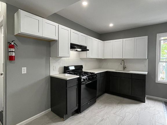 2nd image of 311 Amherst St #3