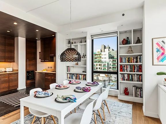 2nd image of 7 Essex St APT 8B