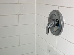 9S324 Nantucket Dr APT 3S, Darien, IL 60561