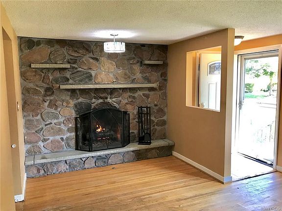 2nd image of 54 Cornell Ave