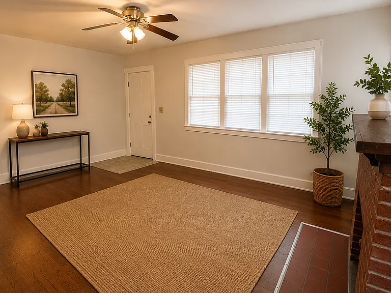 649 Parker Ave — Photo 3
