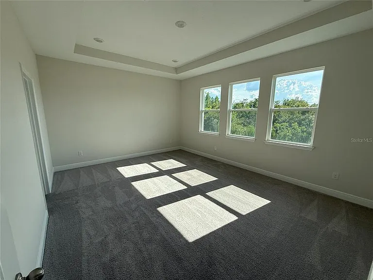 2113 Warren Acres Blvd — Photo 9
