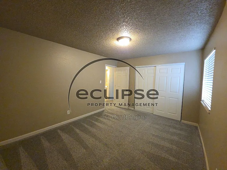 502 Bell Ct #C2 — Photo 7