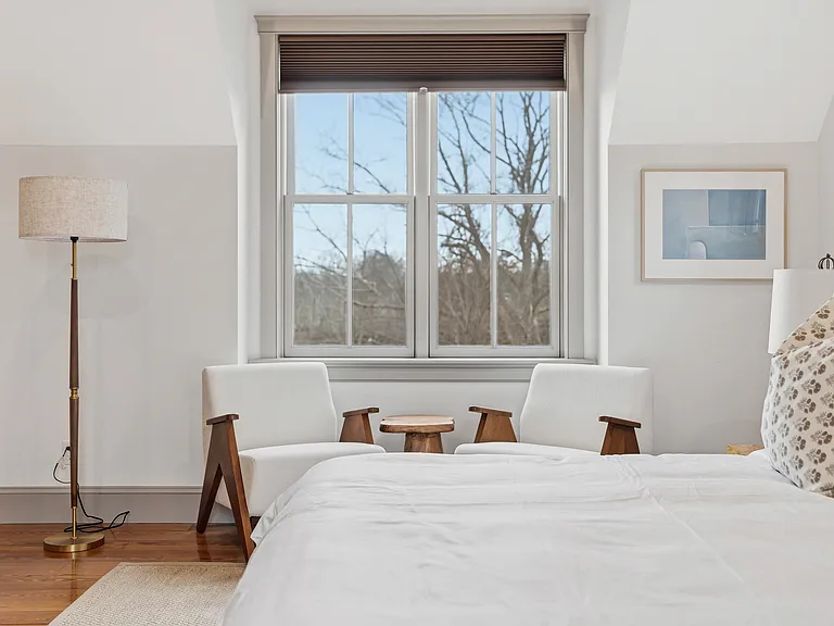 32 Oakland Ave — Photo 21