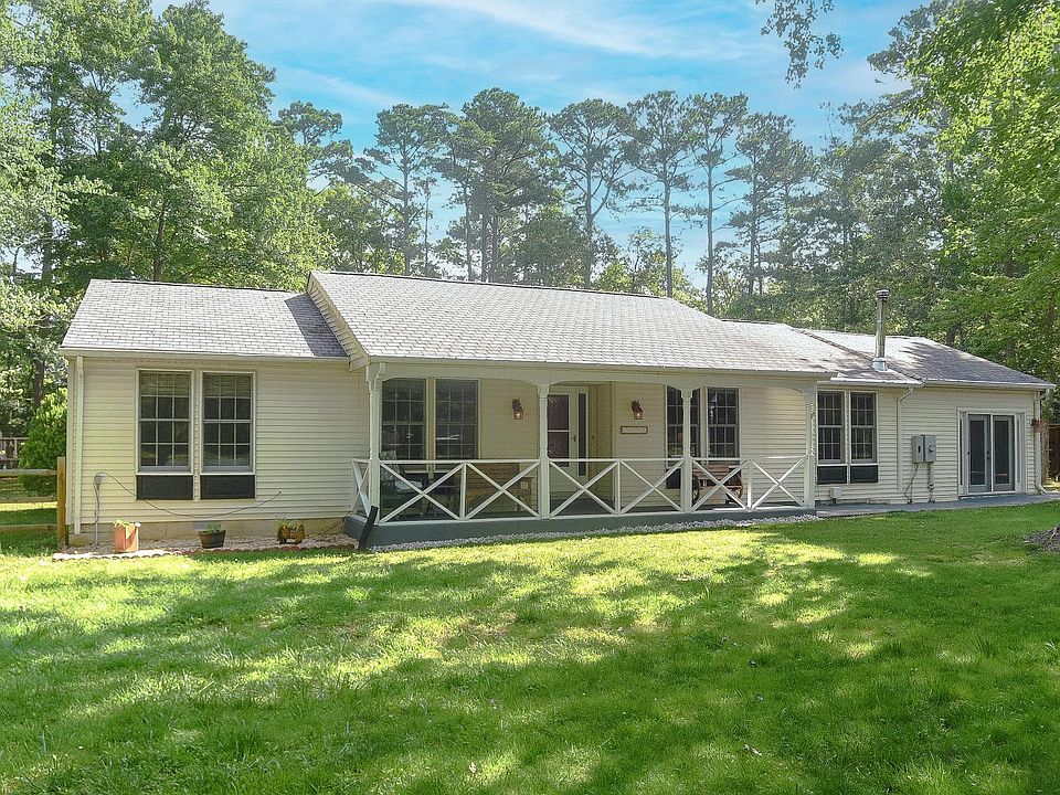 1st image of 20355 Dale Ln