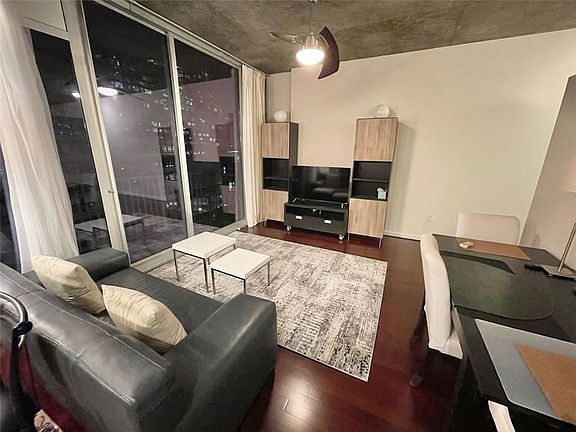 3rd image of 860 Peachtree St NE Unit 807