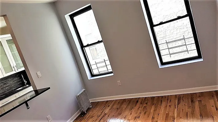 Rented by Uptown Flats LLC | media 22