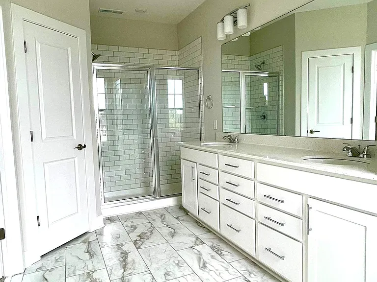 736 Kinzer Ave — Photo 17