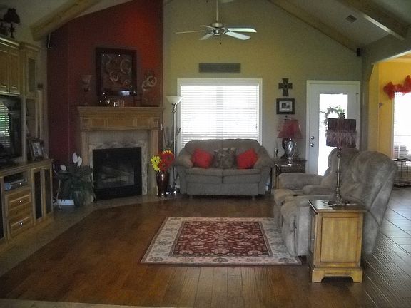 5th image of 120 Deercrest Dr