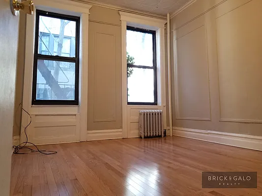 Rented by BRICK & GALO REALTY CORP | media 24