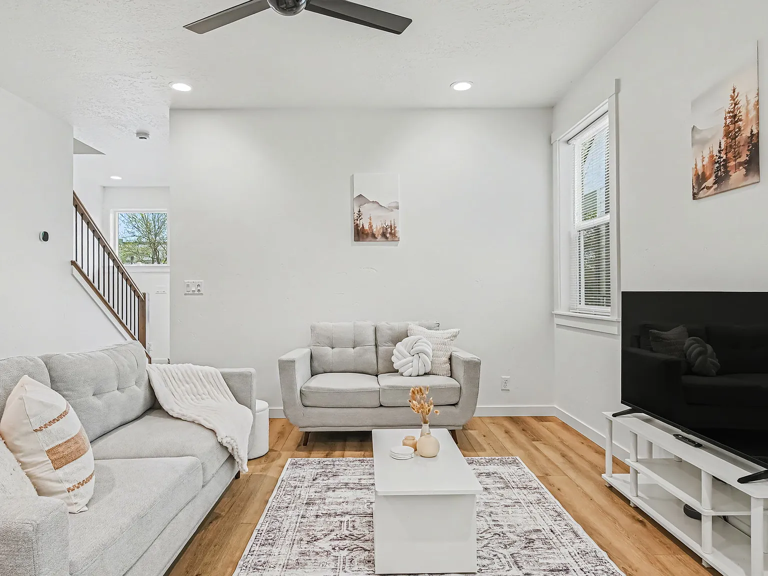 3 bed, 2.5 bath, 2040 sqft, $1,398 — Photo 4
