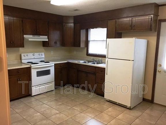4th image of 308B 4th Ave NW