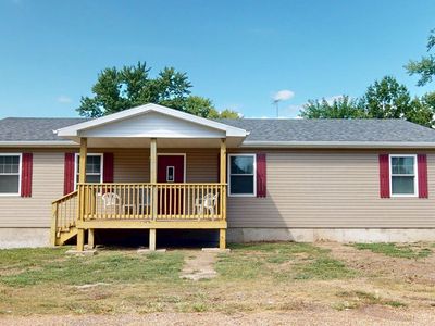 109 W Minnehaha St, Green Ridge, MO, 65332