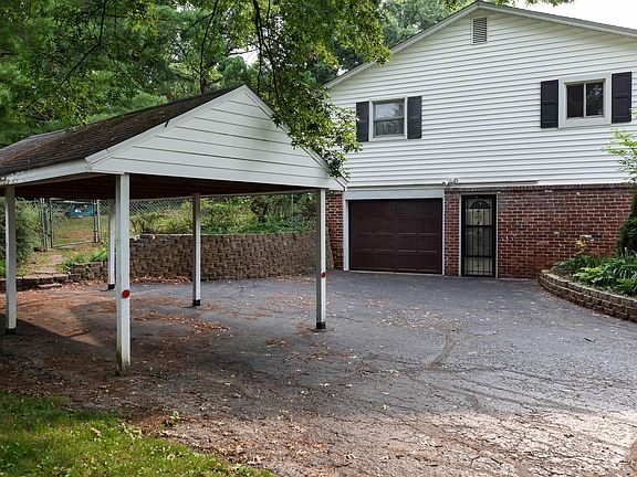 3rd image of 4201 E Saratoga Dr